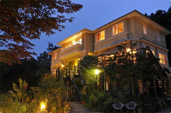 Chiisana Hotel Hanaikada Ito  Exteriör bild