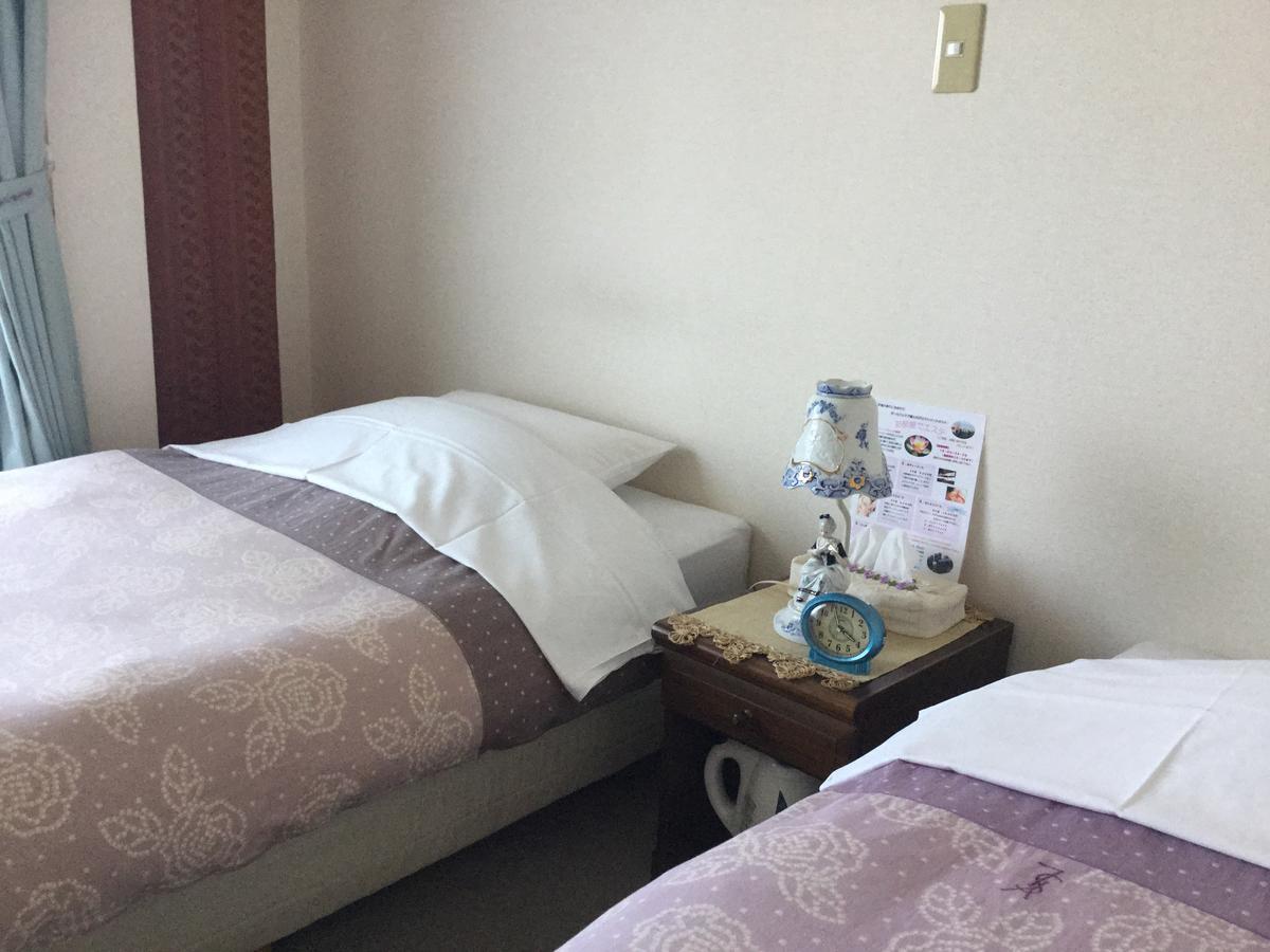 Chiisana Hotel Hanaikada Ito  Exteriör bild