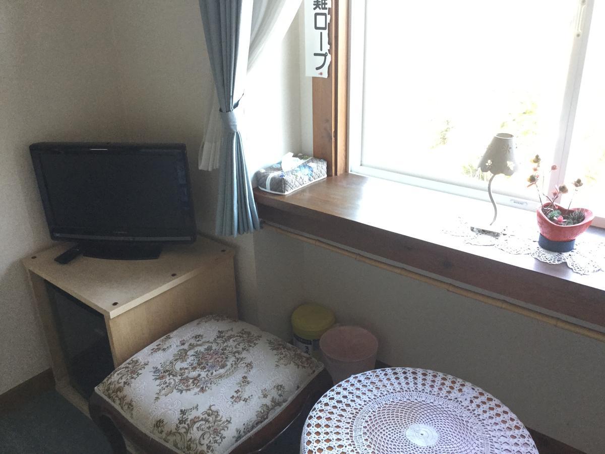 Chiisana Hotel Hanaikada Ito  Exteriör bild