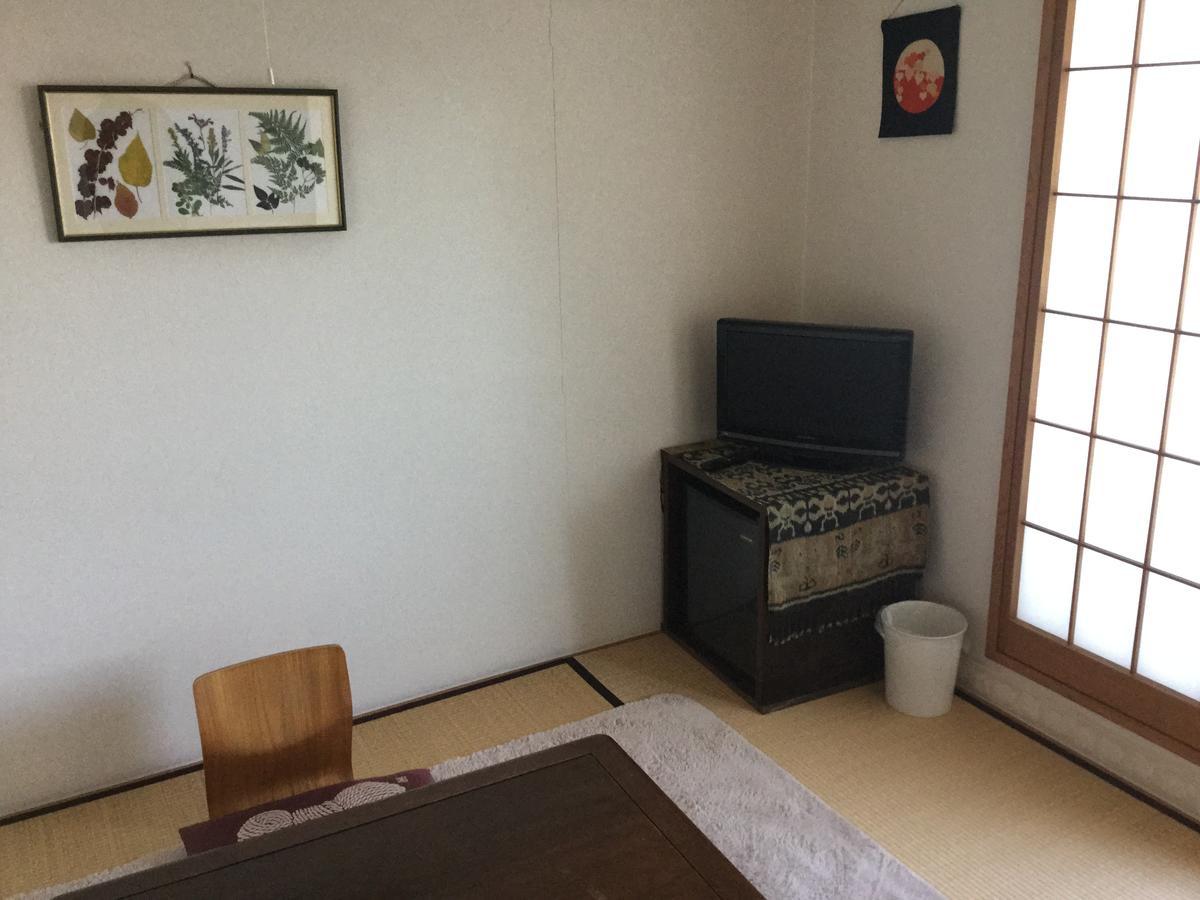 Chiisana Hotel Hanaikada Ito  Exteriör bild