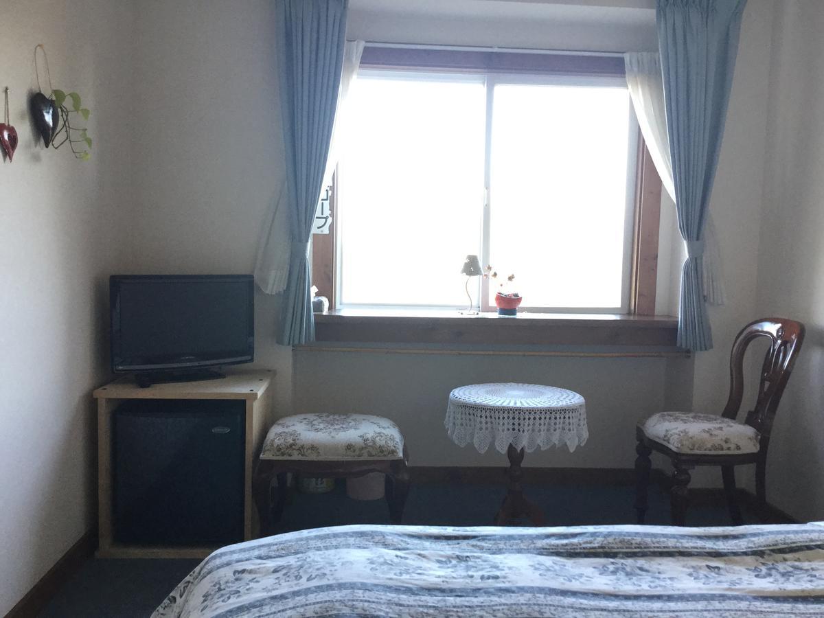 Chiisana Hotel Hanaikada Ito  Exteriör bild