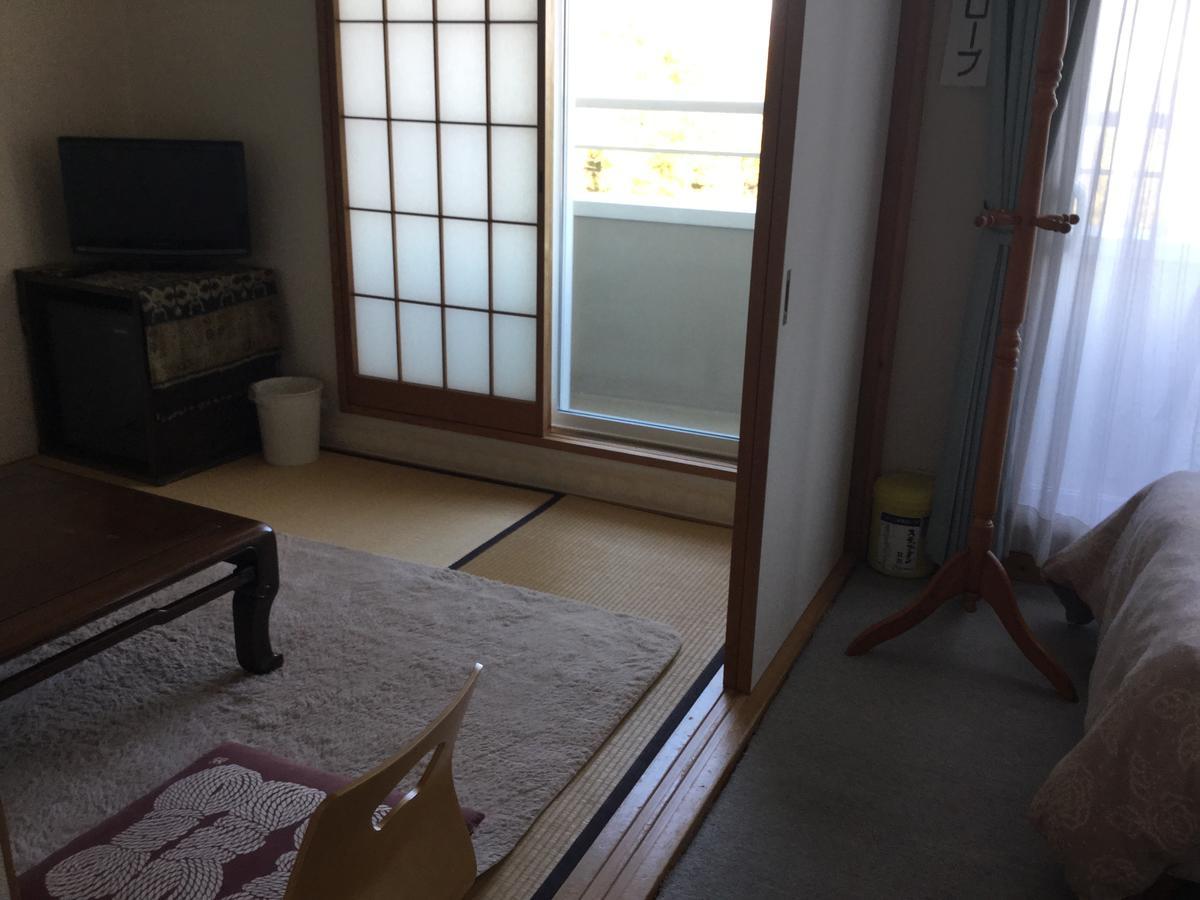Chiisana Hotel Hanaikada Ito  Exteriör bild